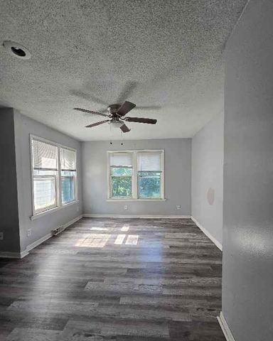 4019 E 67th Terrace, Kansas City, MO 64132