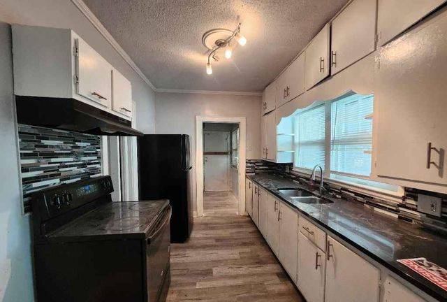 4019 E 67th Terrace, Kansas City, MO 64132
