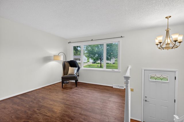 1123 W 9th Street, Cedar Falls, IA 50613