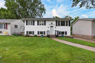 1123 W 9th Street, Cedar Falls, IA 50613
