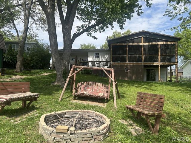 118 Wildwood Court, St Charles, MO 63303