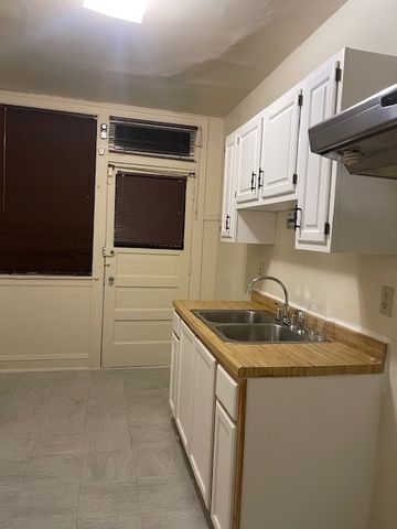 8141 S Michigan Avenue 1, Chicago, IL 60619