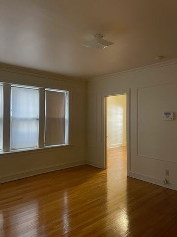 8141 S Michigan Avenue 1, Chicago, IL 60619
