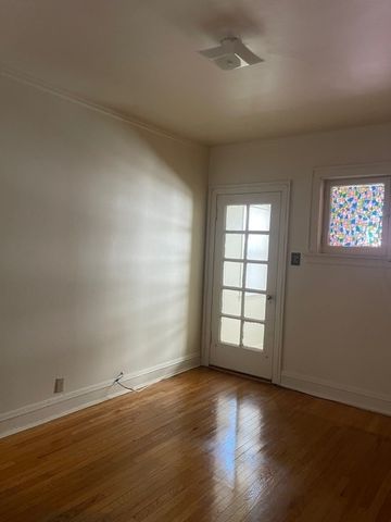 8141 S Michigan Avenue 1, Chicago, IL 60619