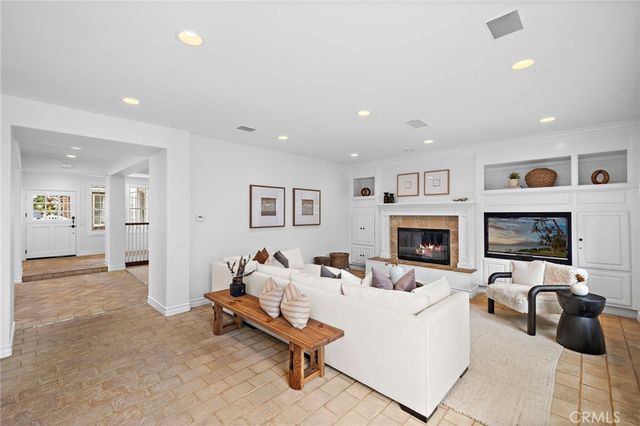 10 Cape Andover, Newport Beach, CA 92660