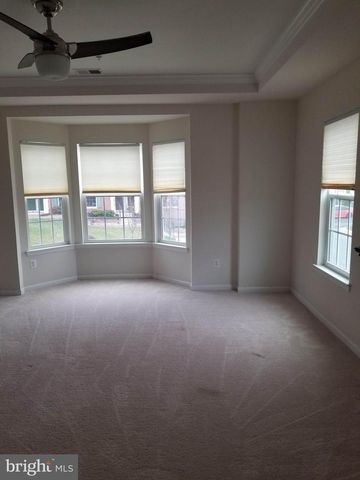 7356 BRUNSON CIR, Gainesville, VA 20155