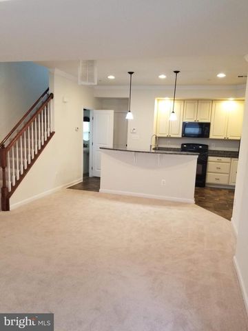 7356 BRUNSON CIR, Gainesville, VA 20155