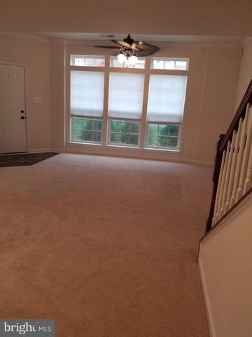 7356 BRUNSON CIR, Gainesville, VA 20155