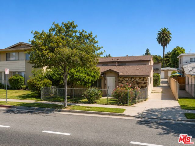 13444 Burbank Boulevard, Sherman Oaks (los Angeles), CA 91401
