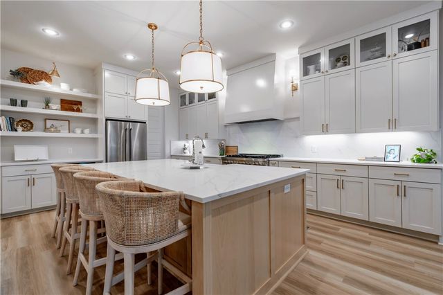 1063 Noah Street, Fayetteville, AR 72703