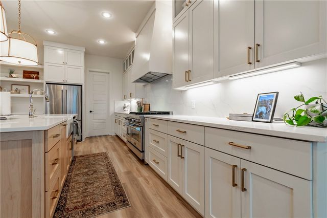 1063 Noah Street, Fayetteville, AR 72703