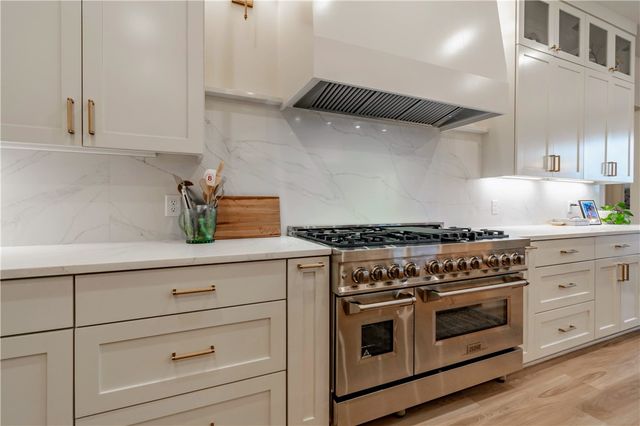 1063 Noah Street, Fayetteville, AR 72703