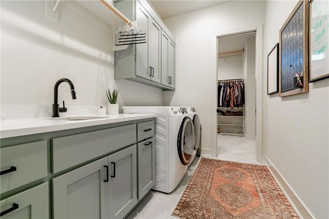 1063 Noah Street, Fayetteville, AR 72703