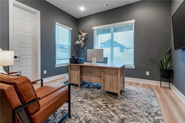 1063 Noah Street, Fayetteville, AR 72703