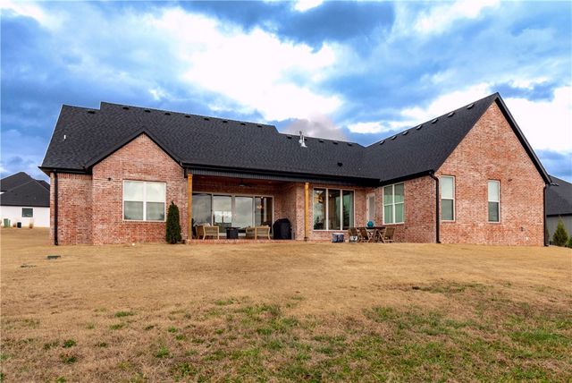 1063 Noah Street, Fayetteville, AR 72703