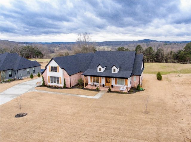 1063 Noah Street, Fayetteville, AR 72703