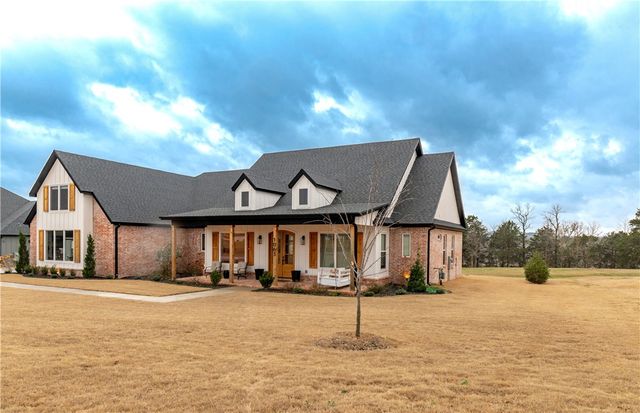 1063 Noah Street, Fayetteville, AR 72703