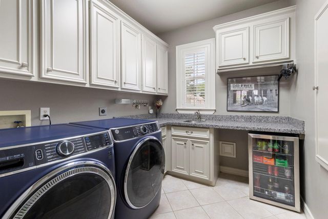6607 Barrington Green, Houston, TX 77069