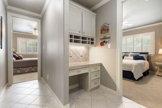 6607 Barrington Green, Houston, TX 77069