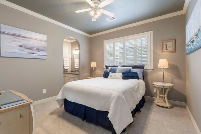 6607 Barrington Green, Houston, TX 77069