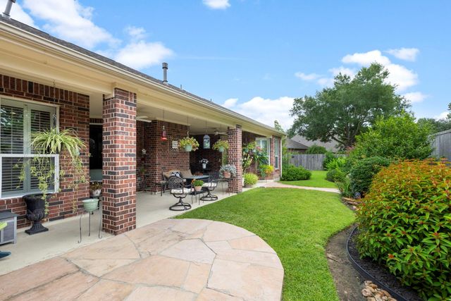6607 Barrington Green, Houston, TX 77069