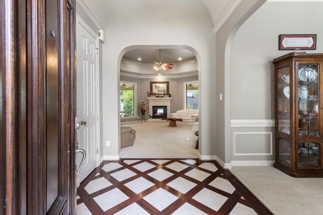 6607 Barrington Green, Houston, TX 77069