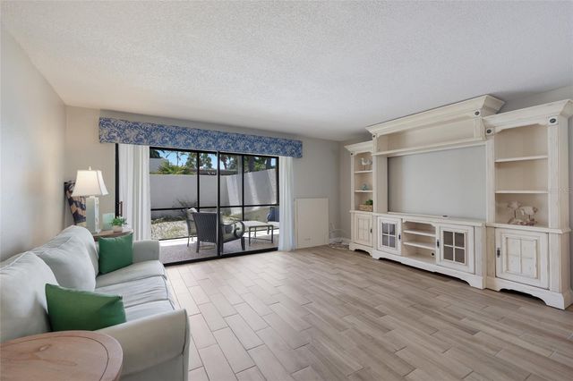 226 SHERWOOD DRIVE, Bradenton, FL 34210