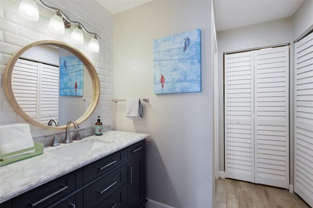 226 SHERWOOD DRIVE, Bradenton, FL 34210