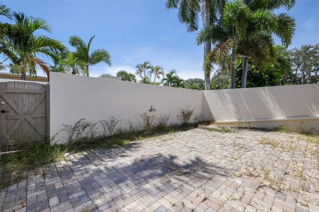 226 SHERWOOD DRIVE, Bradenton, FL 34210