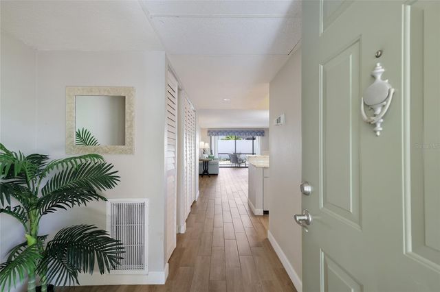 226 SHERWOOD DRIVE, Bradenton, FL 34210