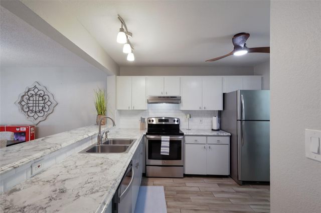 226 SHERWOOD DRIVE, Bradenton, FL 34210