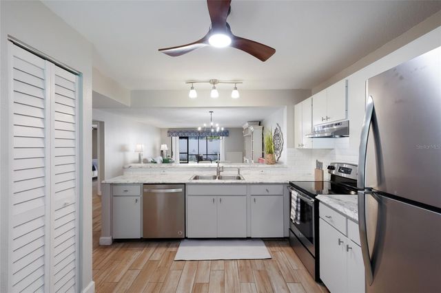 226 SHERWOOD DRIVE, Bradenton, FL 34210