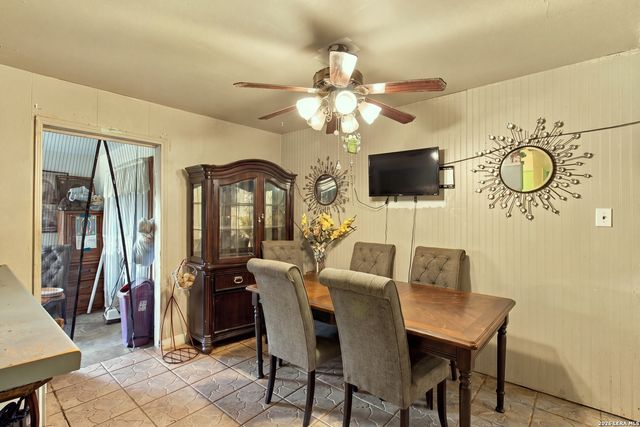 3207 Aragon Dr, San Antonio, TX 78211