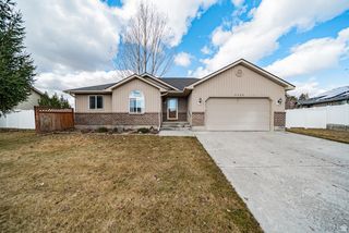 5048 CHIMNEY ROCK DR, Idaho Falls, ID 83406