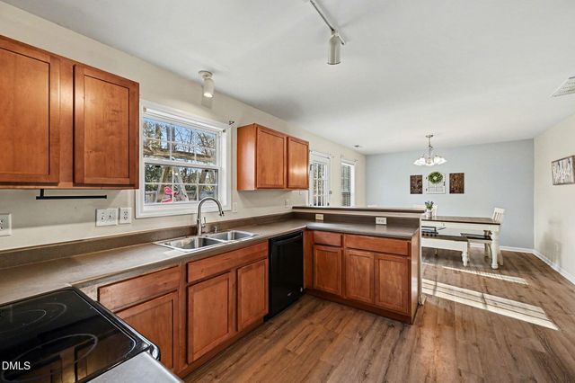 913 Woodside Park Lane, Durham, NC 27704