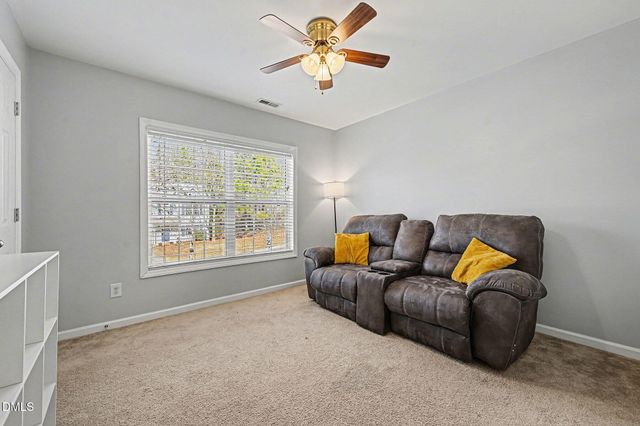 913 Woodside Park Lane, Durham, NC 27704