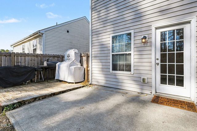 913 Woodside Park Lane, Durham, NC 27704