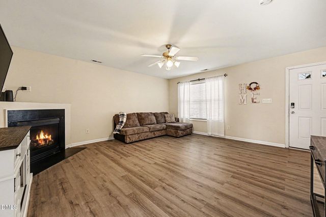 913 Woodside Park Lane, Durham, NC 27704