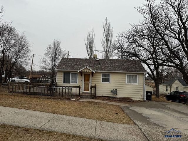 824 SILVER ST, Raid City, SD 57701