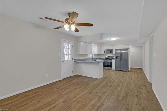 107 Glascow WAY, Hampton, VA 23669