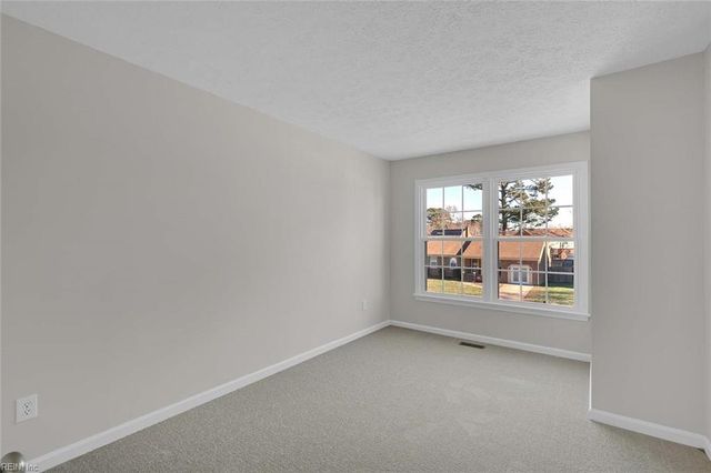 107 Glascow WAY, Hampton, VA 23669