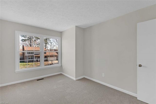 107 Glascow WAY, Hampton, VA 23669