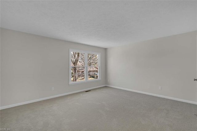 107 Glascow WAY, Hampton, VA 23669