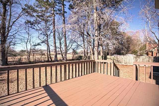 107 Glascow WAY, Hampton, VA 23669