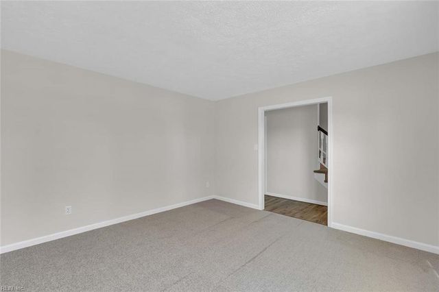 107 Glascow WAY, Hampton, VA 23669