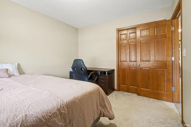 23605 River Drive, Goshen, IN 46528