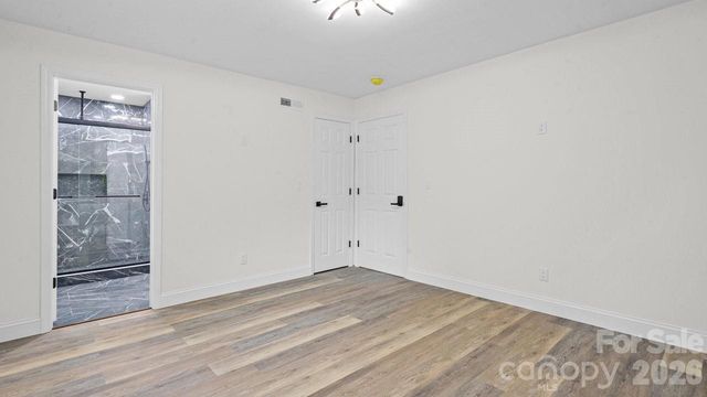 102 W Carolina Avenue, Bessemer City, NC 28016