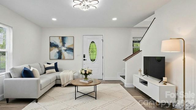102 W Carolina Avenue, Bessemer City, NC 28016