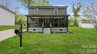 102 W Carolina Avenue, Bessemer City, NC 28016