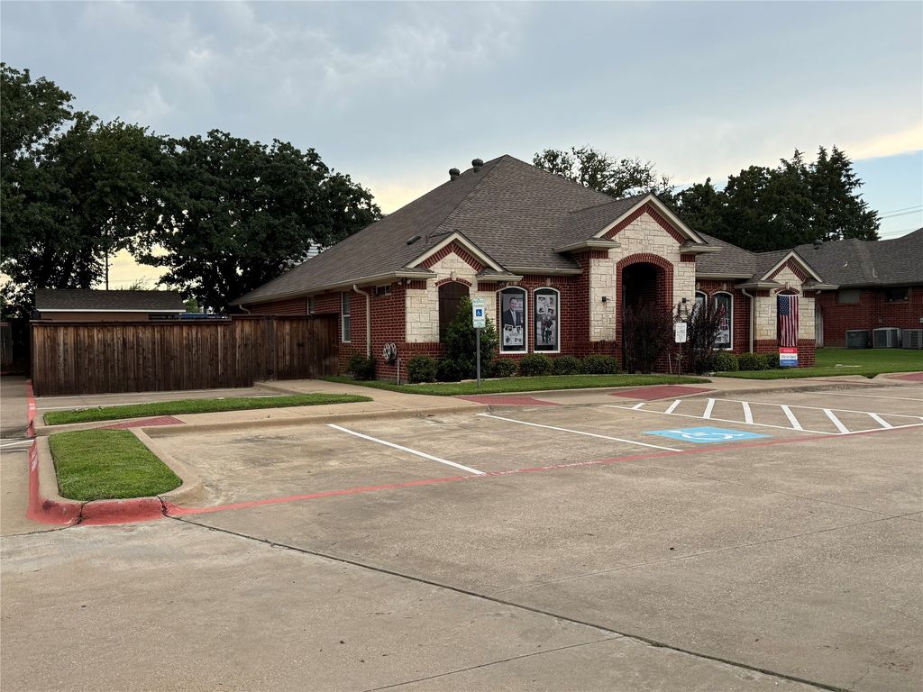 2550 Legacy Point Drive, Arlington, TX 76006 — photo 5